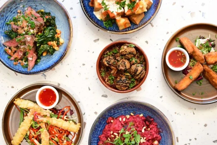 £45 spend for £22.50 on Boozy Brunch at Social8 pp